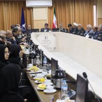 نشست مشترک رئیس و هیئت رئیسه دانشگاه با اعضای هیئت علمی دانشکده ادبیات و علوم انسانی