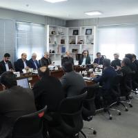 روایتی تصویری از برگزاری جلسات متعدد جهت آمادگی برای میزبانی از زائران مراسم وداع با رهبر شهید انقلاب اسلامی در مشهد